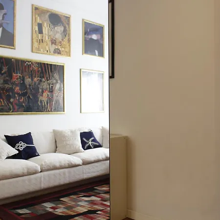 Milani Paolo Apartament